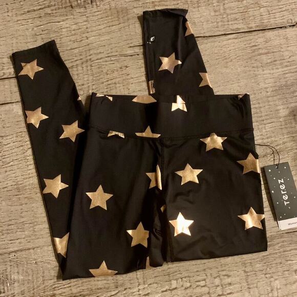 Terez Big Star Foil Print Leggings. - Picture 7 of 9